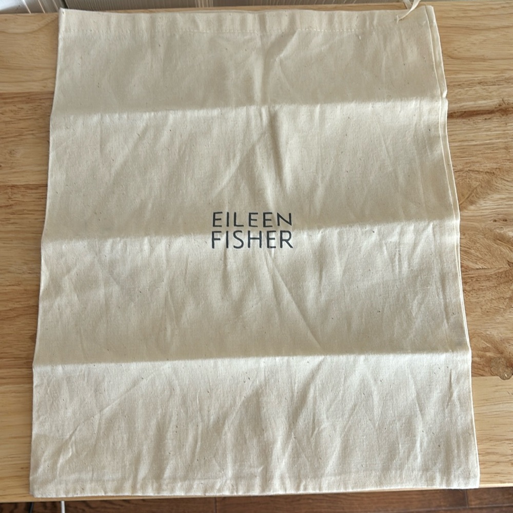 EILEEN FISHER dust bag made of 100% organic cotton 11x14